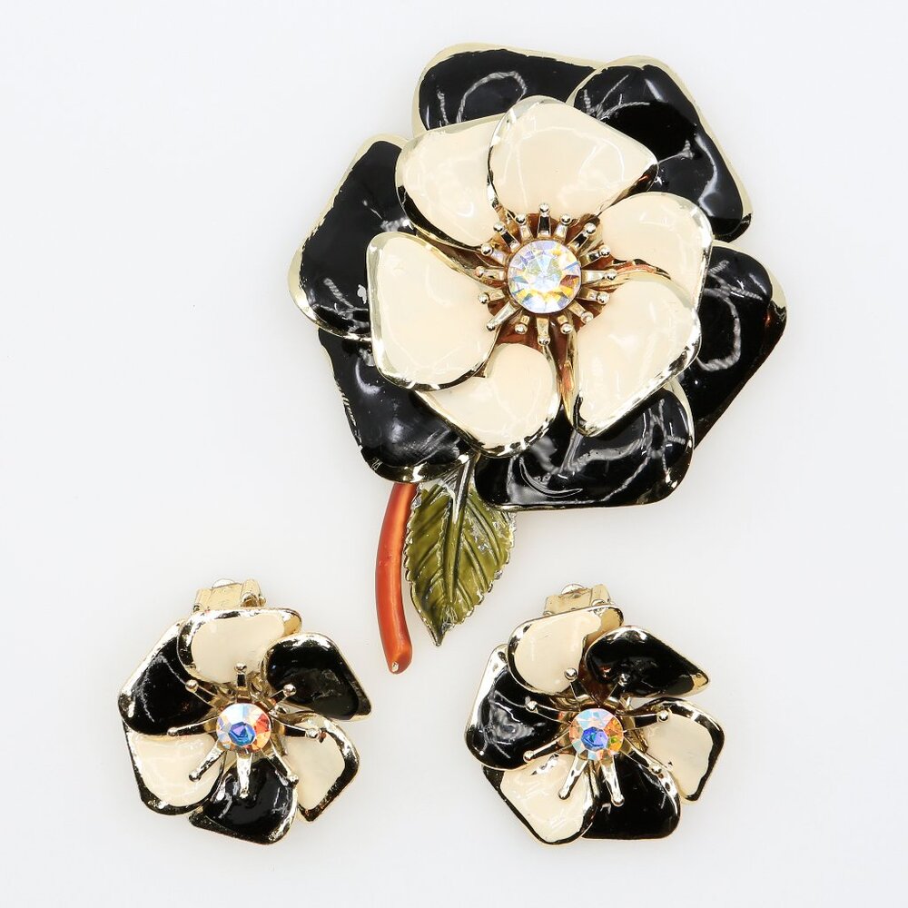 Vintage Black & White Enamel Flower Brooch and Clip-On Earrings Set 1960s